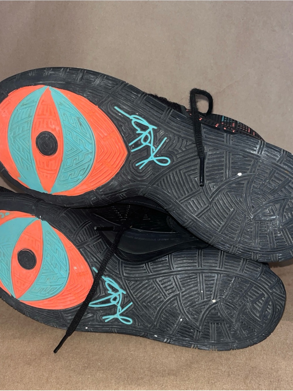- Nike Kyrie 6 Shot Clock. Size 11.5 . (#N63) - Picture 10 of 10